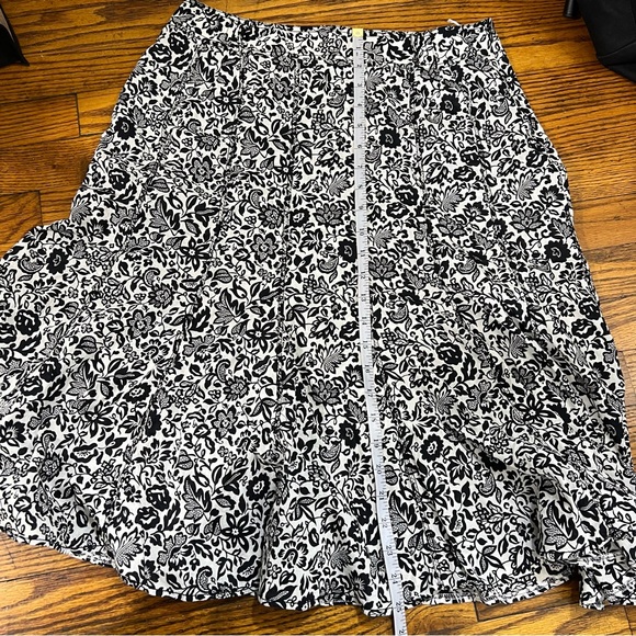 Gerard  Darel Flowy Midi Length Floral Black/White Skirt Sz S/M - Picture 9 of 9